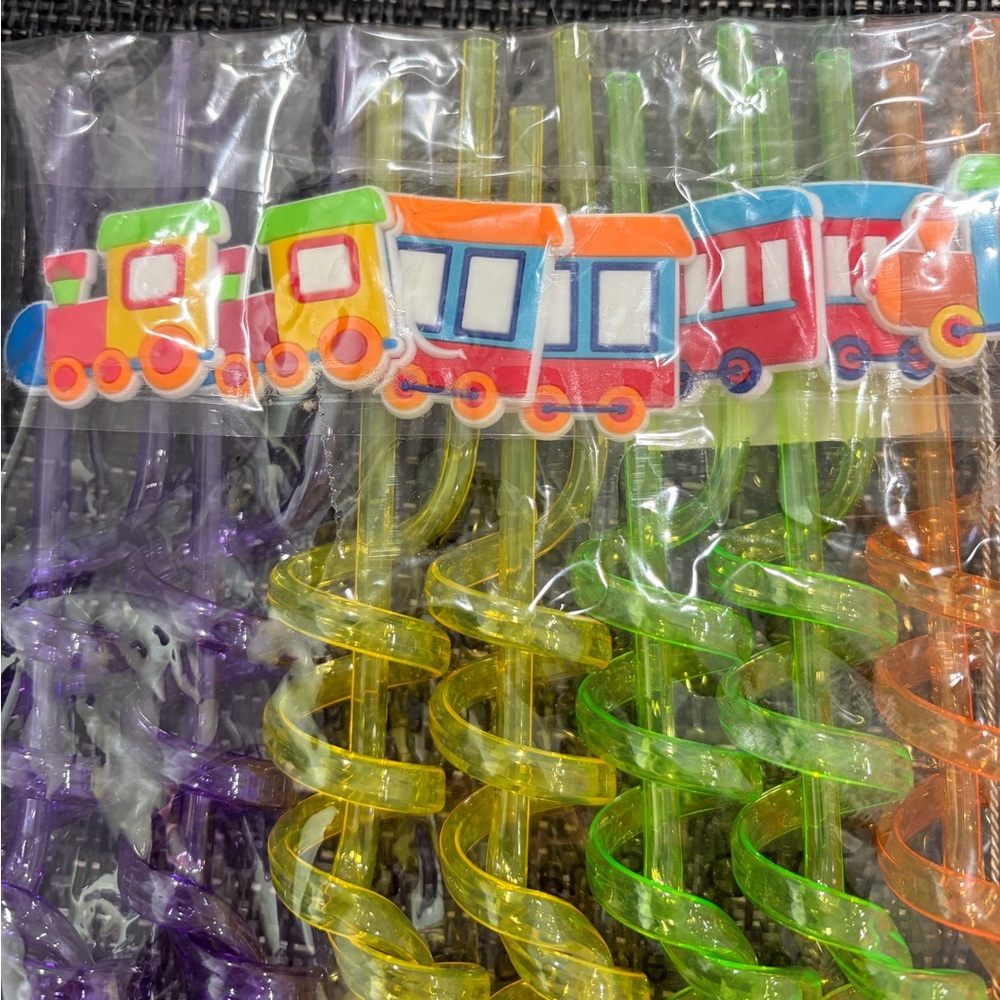 24 Pack Colorful Train-Themed Spiral Straws - Picture 3 of 3